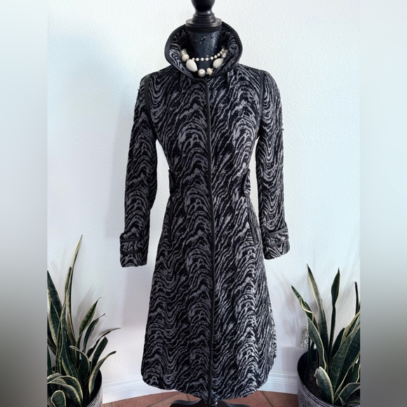 FiFi Collection Jackets & Blazers - FiFi Collection Gray & Black Brocade Coat
